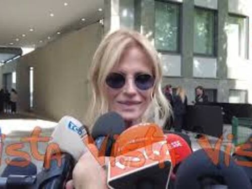 Isabella Ferrari: Se esiste la donna moderna è merito della visione di Armani