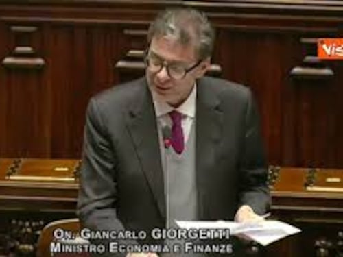 Giorgetti: "No finanziamento difesa a scapito di sanità e servizi pubblici"