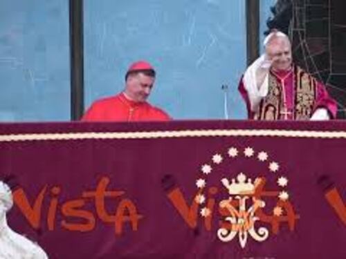 Papa Leone XIV benedice il popolo romano dalla Basilica di Santa Maria Maggiore a Roma