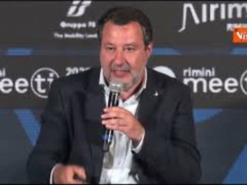 Salvini scherza: Continuo a parlare milanese nonostante Macron si sia offeso