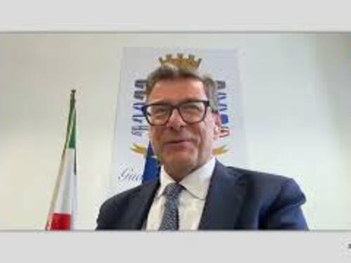 Giorgetti: "Non serve una manovra correttiva, basta sacrifici per gli italiani"
