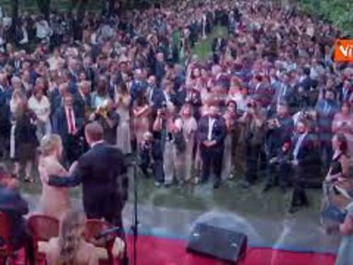 Ambasciatore Usa saluta ospiti festa 4 Luglio: "Grazie, l'America vi ama. Godetevi nostri hamburger"