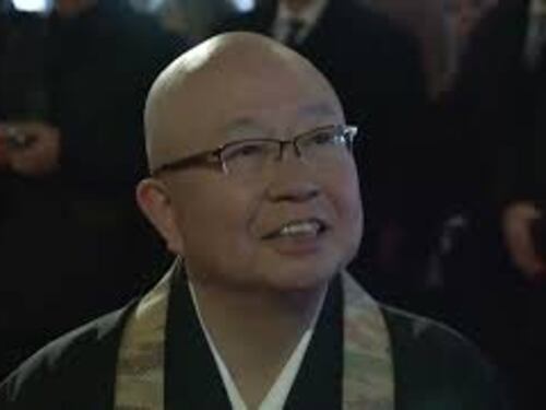 Mattarella visita il tempio buddista Senso-ji a Tokyo