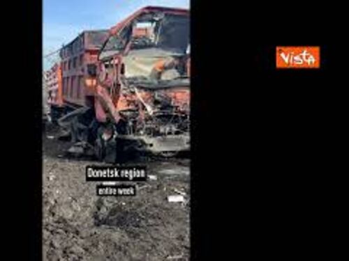 L'ultima settimana di guerra in Ucraina, il video postato da Zelensky con gli edifici distrutti