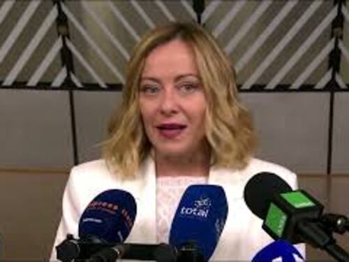 Meloni: "Non useremo i fondi coesione per le armi. Sì al piano Ue, ma cambi nome"