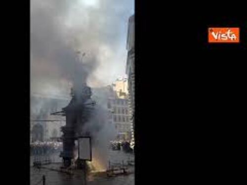 Giani allo "Scoppio del carro" a Firenze per Pasqua: "La più antica delle nostre tradizioni. Auguri"