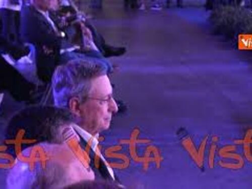 Standing ovation per Mario Draghi al Meeting di Rimini