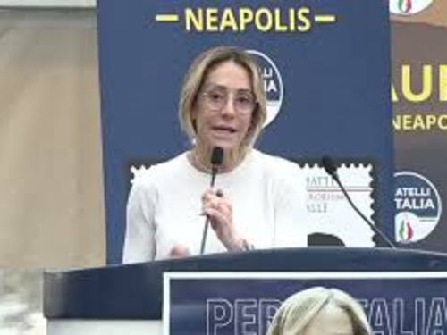 Arianna Meloni sulla sorella Giorgia: "Una piccola donna ha risvegliato un popolo"