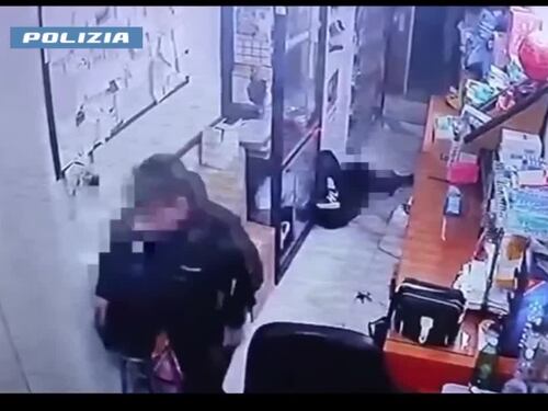 Aggressione a Catania: le botte riprese dalle telecamere