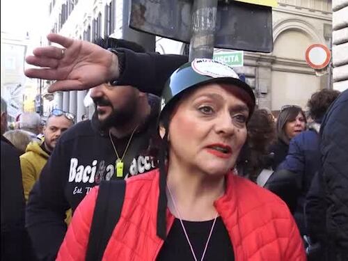 Luigi Di Maio si riprende la piazza M5S