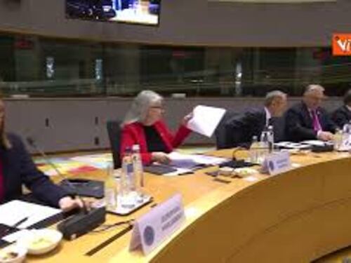 Consiglio Ue, il girotavolo dei leader al vertice di Bruxelles