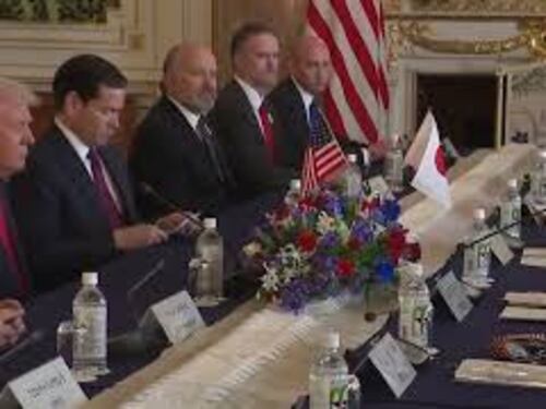 Premier Giappone dona a Trump 250 ciliegi e fuochi d'artificio per anniversario fondazione Usa