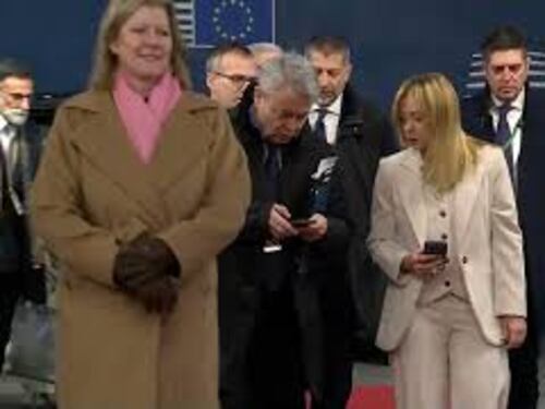 Meloni arriva al Consiglio Ue di Bruxelles
