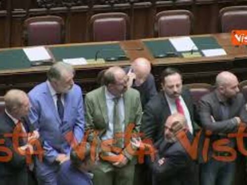 Attacco a Flotilla, Pd, M5s e Avs occupano banchi del Governo alla Camera in segno di protesta