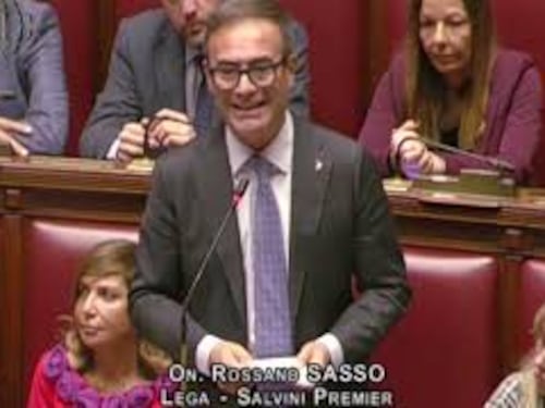 Sasso (Lega) in Aula: Dio, patria e famiglia non uno slogan, ma un credo