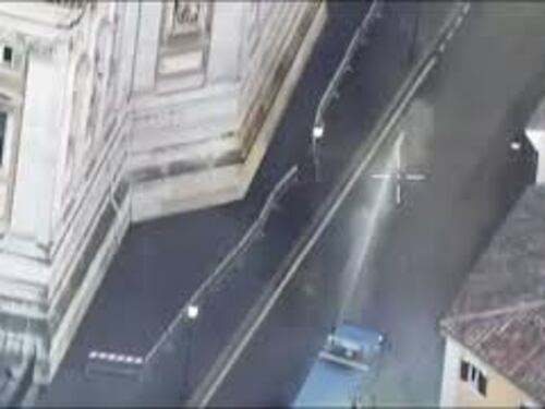 Scontri al corteo pro Gaza a Roma, gli idranti della Polizia in azione a Santa Maria Maggiore