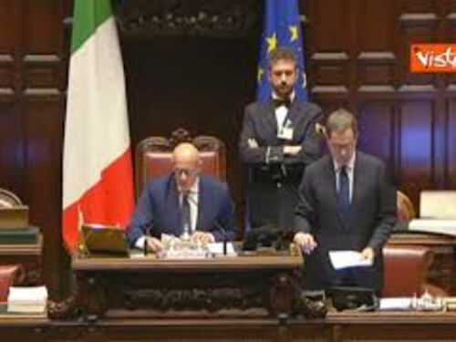 Manovra, il Ministro Ciriani pone la questione di fiducia alla Camera