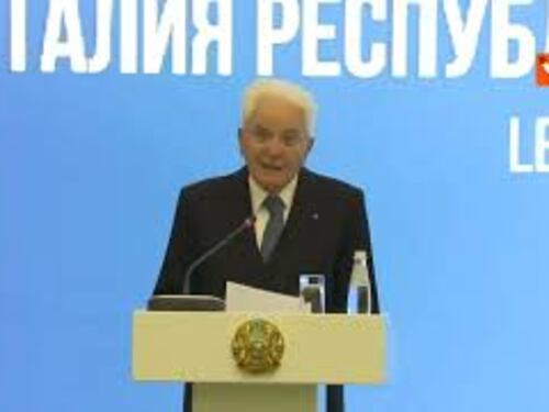 Mattarella: "Pubblica amministrazione ha bisogno di lavoratori competenti e imparziali"