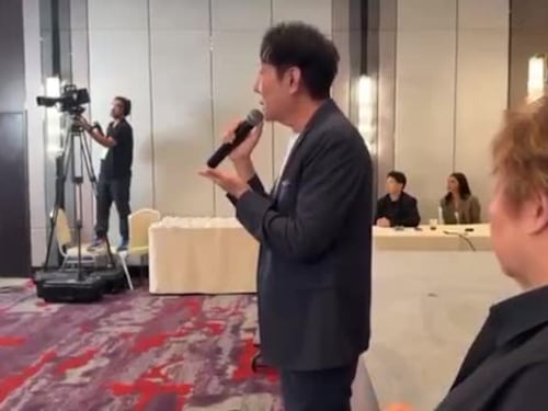 Lo scontro tra l'organizzatore di Miss Universo e le candidate
