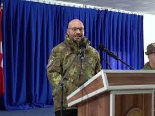 Lorenzo Fontana a contingente italiano in Kosovo: Orgoglio del Paese, grazie per servizio per pace