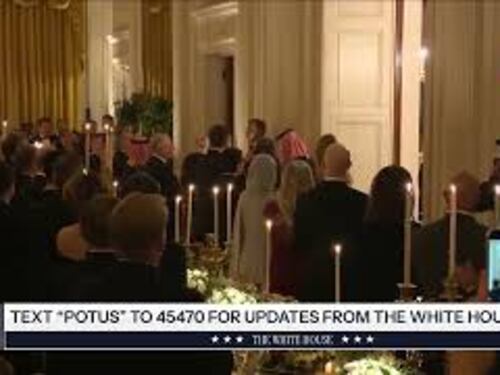 Trump saluta Elon Musk con un buffetto alla cena di Gala in onore di bin Salman alla Casa Bianca
