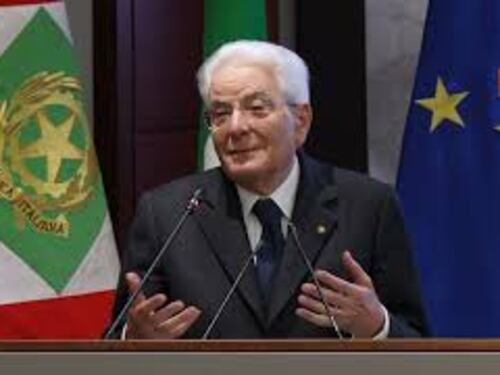 Mattarella al Covi: "Grazie a donne e uomini delle Forze Armate impegnati nelle missioni"