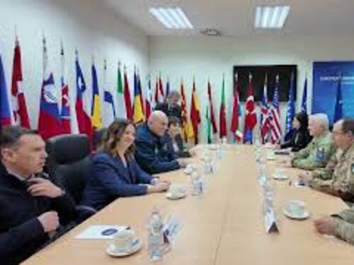 Crosetto a Sarajevo visita truppe italiane della missione Eufor Althea in Bosnia Erzegovina