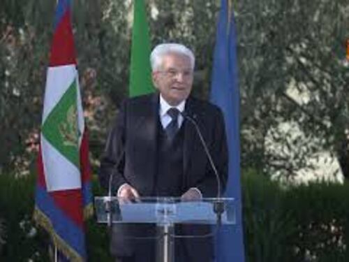 Mattarella a Castelporziano: La solidarietà produce sviluppo e benessere