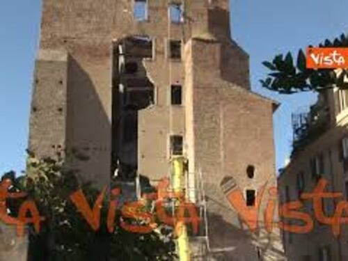 Le condizioni della Torre dei Conti il giorno dopo il crollo