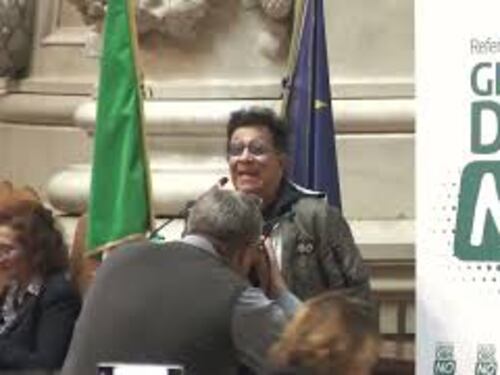 Edoardo Bennato all'Anm: Quello del magistrato è uno dei mestieri più complicati e rischiosi