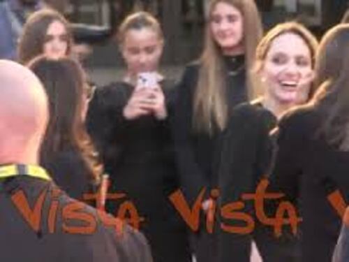 Angelina Jolie alla Festa del Cinema di Roma, il boato dei fan al red carpet