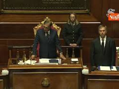 La Russa chiede minuto di silenzio in Aula per i tre Carabinieri vittime di esplosione nel Veronese
