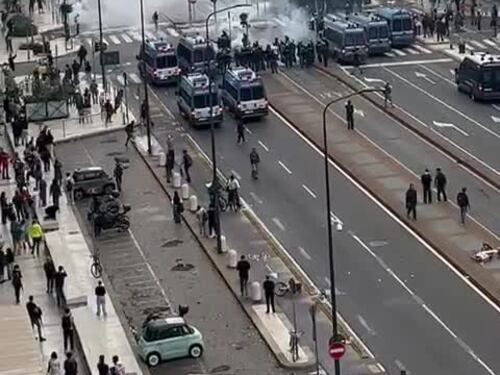 Scontri a Milano: tensione in via Vittor Pisani durante la manifestazione pro-Palestina