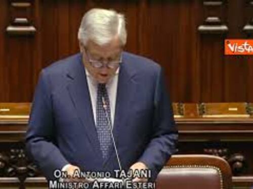 Tajani: Orgoglioso di rappresentare Italia, ha fatto molto per i gazawi. Applauso della maggioranza