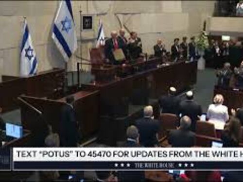 Applauso e standing ovation per Trump al suo ingresso alla Knesset israeliana