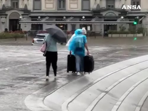 Como sott'acqua, strade allagate e sottopassi chiusi
