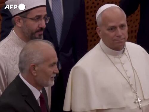 Papa Leone XIV in visita alla Moschea Blu: il video