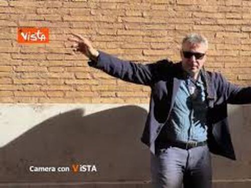 Il terzo anno. Su Camera con Vista, il programma di Alexander Jakhnagiev in onda su La7