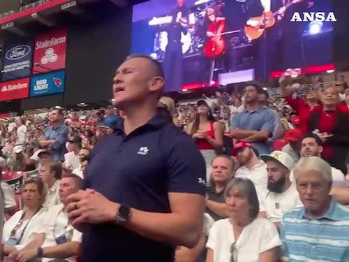 Lo stadio pieno per l'ultimo addio a Charlie Kirk