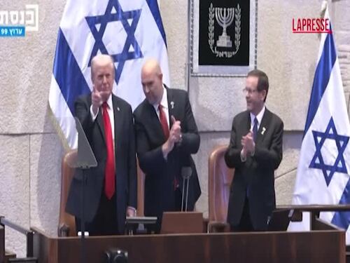 Gaza, Trump alla Knesset accolto da un'ovazione