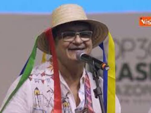 Cop30 in Brasile, musica, costumi e danze tradizionali della band amazzonica Arraial do Pavulagem