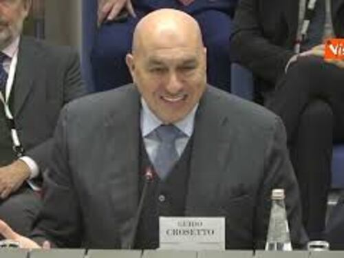 Crosetto agli ambasciatori: Approccio inclusivo italiano è quello migliore per la difesa