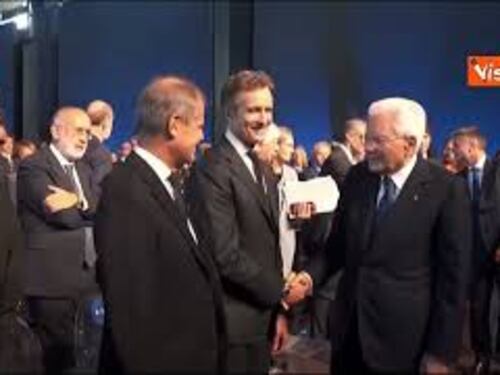 Mattarella lascia il Terminal 5 di Fiumicino dopo la cerimonia per il 65esimo dello scalo