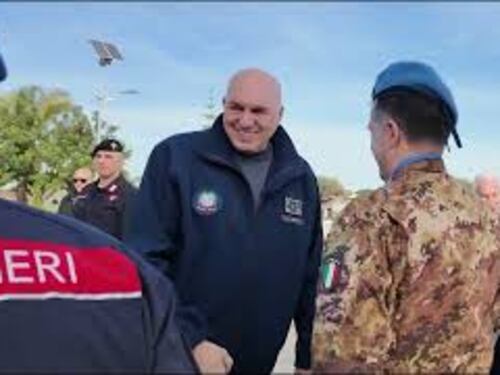 Crosetto incontra militari italiani in Libano: Siete per me una fonte di ispirazione