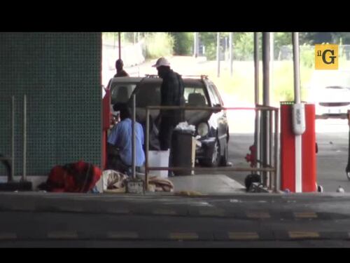 Stazione Tiburtina senza controlli: le minacce dei migranti