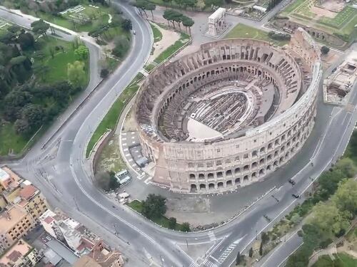 Con i carabinieri sui cieli di Roma per stanare i "furbetti"
