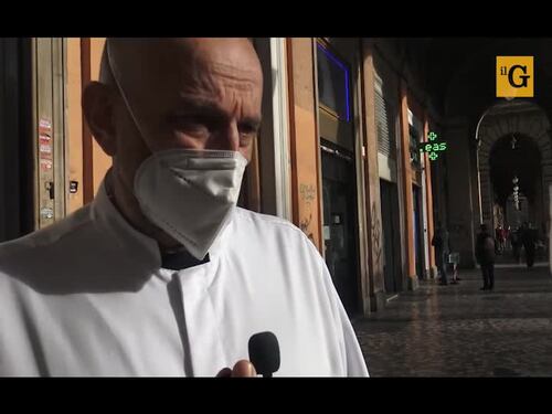 Paura e rischio contagio a piazza Vittorio: “Qui è terra di nessuno”
