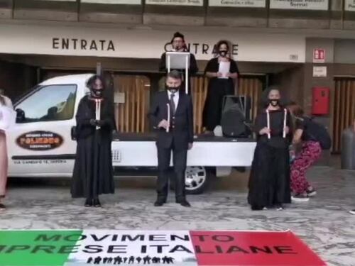 Sanremo la rabbia delle partite iva e il funerale delle imprese
