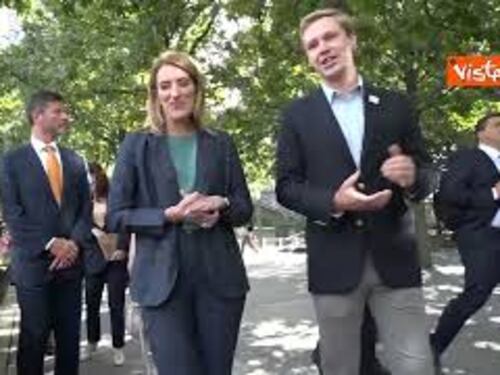 Metsola visita il memoriale dell'11 settembre a New York