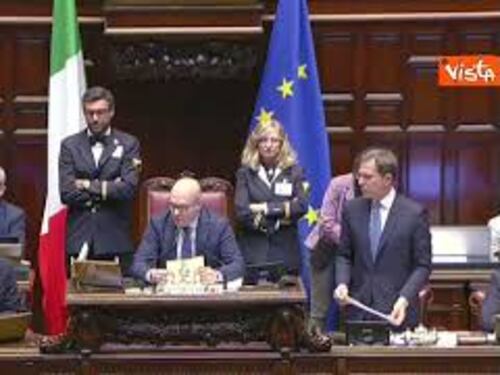 Dl Ponte, ok della Camera a Fiducia con 206 sì